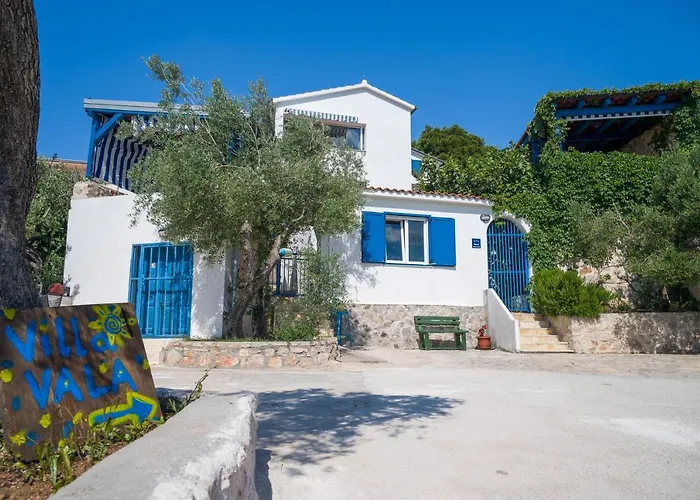 Apartment Vala Murter