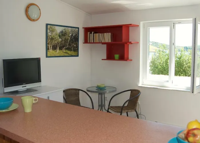 Apartment Vala Murter