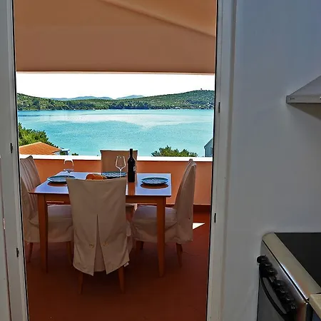 Apartment Vala