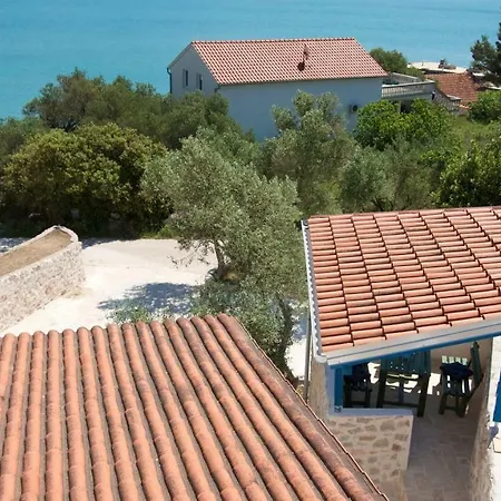 Vala Apartment *